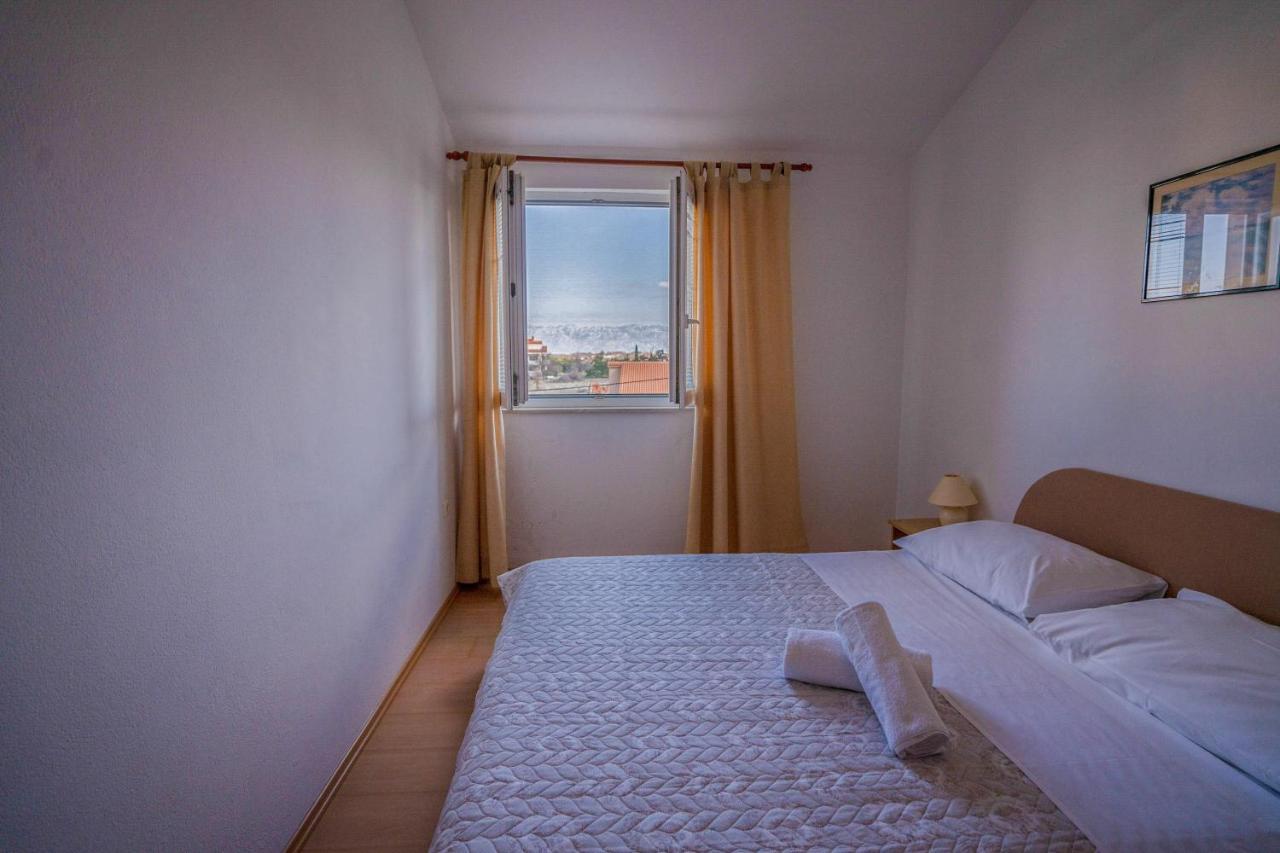 Apartments Valentin Привлака Екстер'єр фото